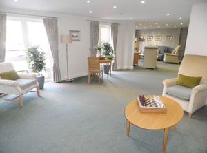 Communal lounge- click for photo gallery